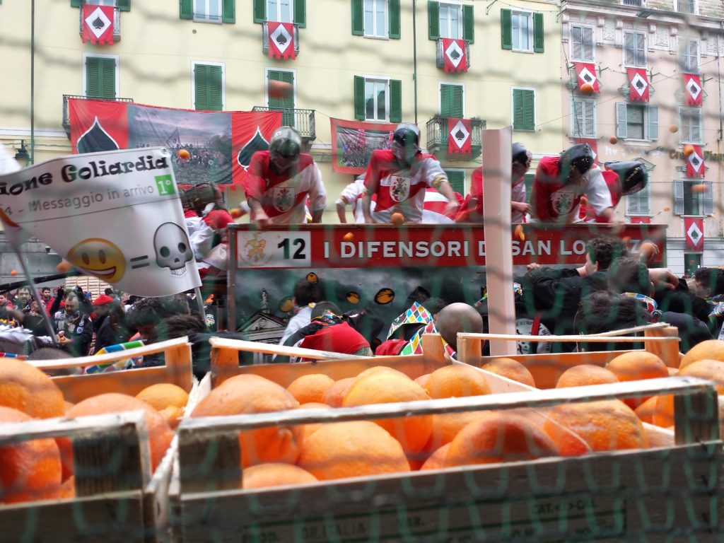 Carnevale di Ivrea: la battaglia in Piazza di Città