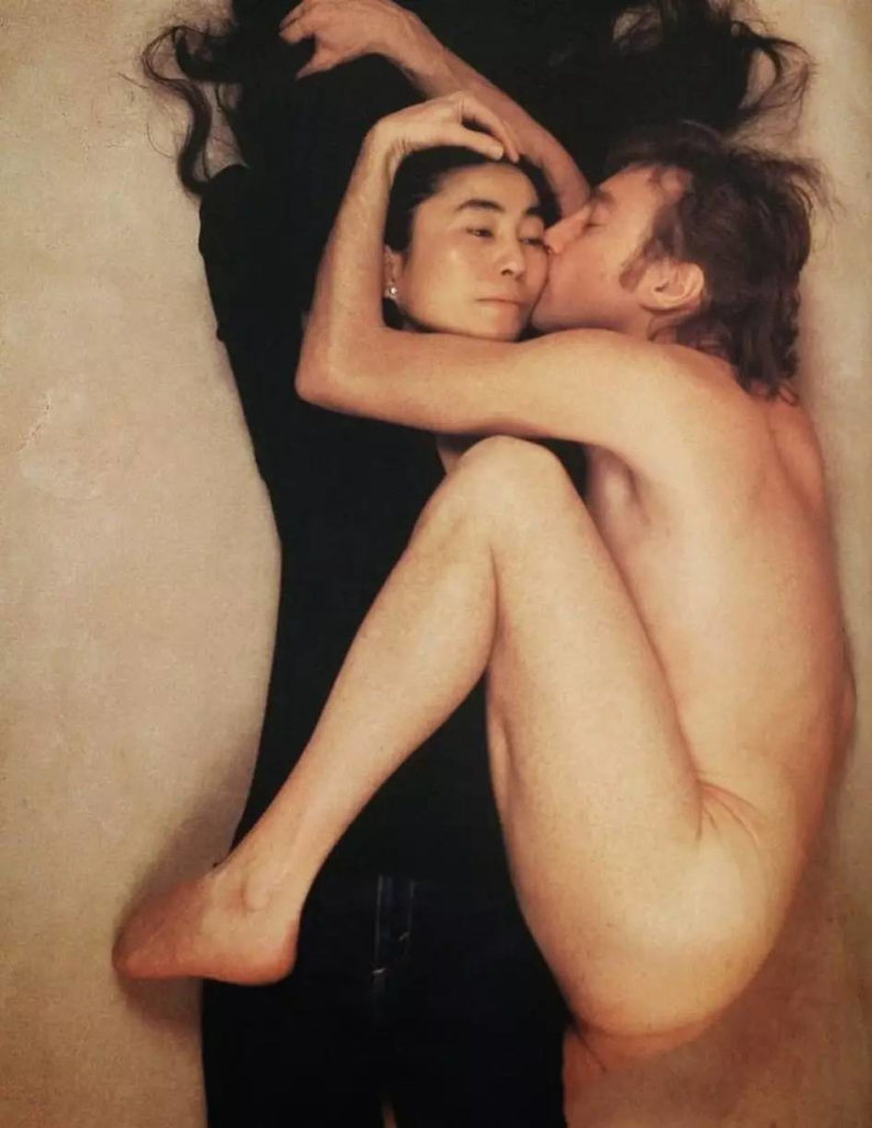  ©Annie Leibovitz, Yoko Ono & John Lennon, 1980.