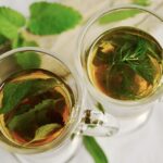 Infuso digestivo alle erbe. Foto di congerdesign da Pixabay