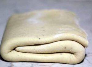 Sfoglia colomba salata lavorazione