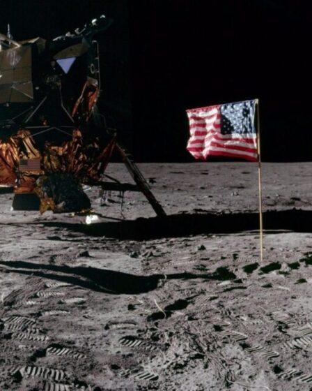 Allunaggio, storia e curiosità. Nella foto, Neil Armstrong e Buzz Aldrin sulla luna,.