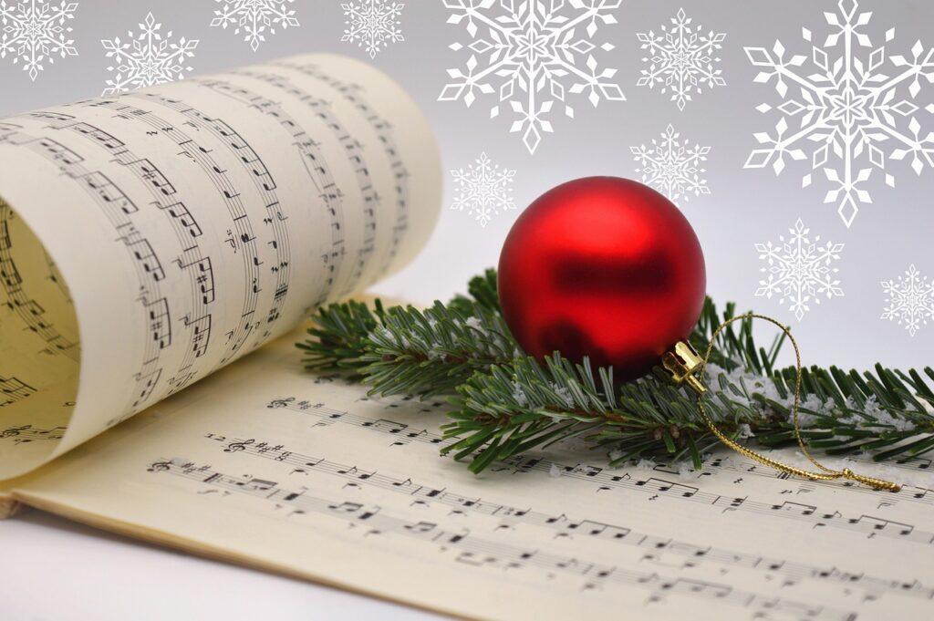 Canti di Natale. Foto di Frauke Riether da Pixabay.