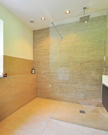 Sala da bagno. Foto di Barry D da Pixabay.