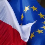 Polexit - Bandiera UE e Bandiera Polonia