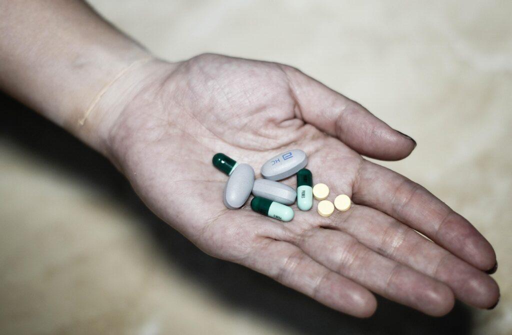 Farmaci per il disturbo bipolare. Foto di Reggi Tirtakusumah da Pixabay