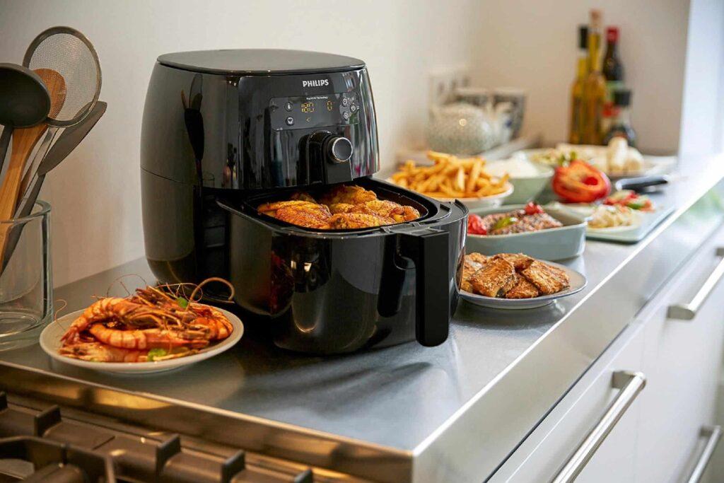 Friggitrice ad aria: Pro e contro dell’elettrodomestico attualmente più utilizzato dagli italiani in cucina
