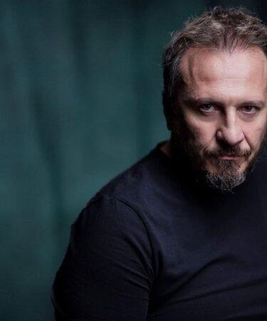 Giorgio Montanini porta in scena, al Teatro Massimo di Cagliari, il suo novo monologo "Fall".