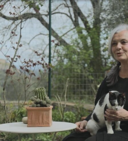 Frame da Ricordando Romero, il docufilm girato da Simonetta Columbe, incentrato sulla figura di Renzo Romero. Anteprima nazionale il 14 giugno 2025 a Foresta Burgos.